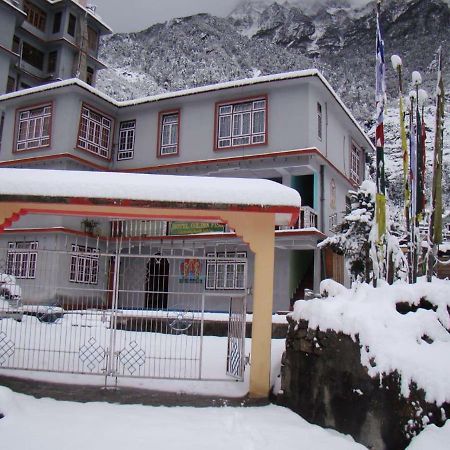 Golden Fish Hotel, Lachung Esterno foto